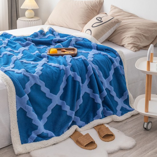 Diamond plaid flannel blanket coral velvet air conditioning blanket Lamb velvet sofa cover blanket winter thickened leisure blanket wholesale Diamond plaid flannel blanket coral velvet air conditioning blanket Lamb velvet sofa cover blanket winter thickened leisure blanket wholesale